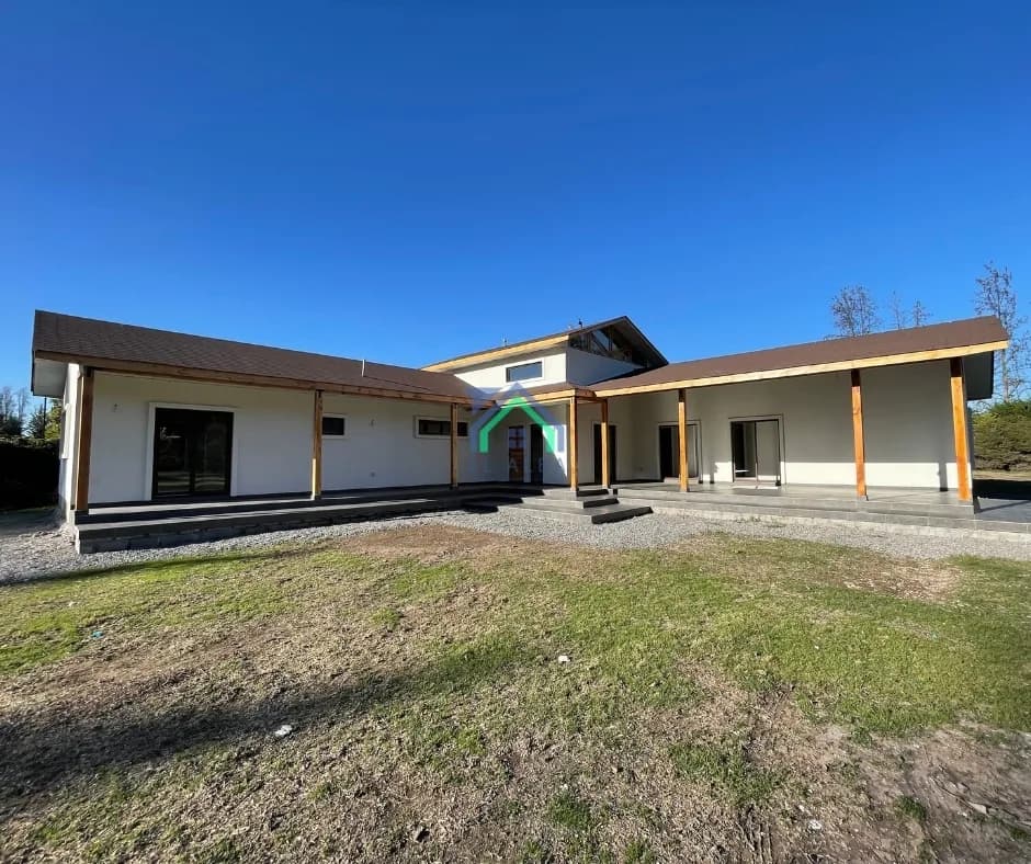 Casa 255 m² Colonial - imagen 1